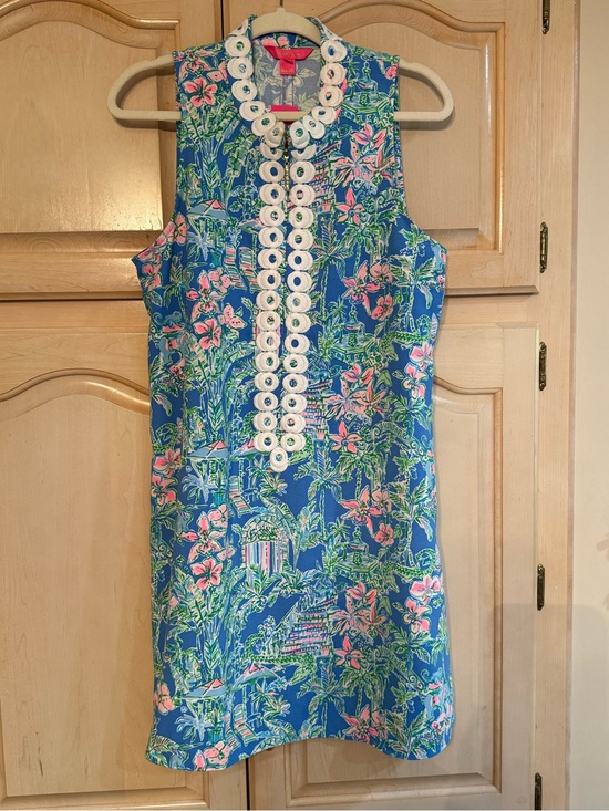 Lilly Pulitzer Dresses & Skirts - Lilly Pulitzer Blue Floral Shift Dress with Pink and Green Print